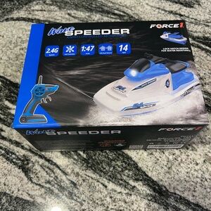 Force1 Wave Speeder Radio Controlled Motor Boat